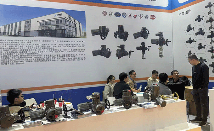 各种姿势玩小处雌女TXT视频