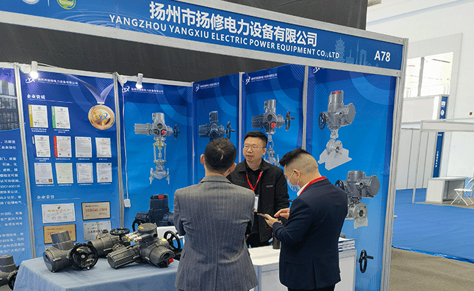 各种姿势玩小处雌女TXT视频