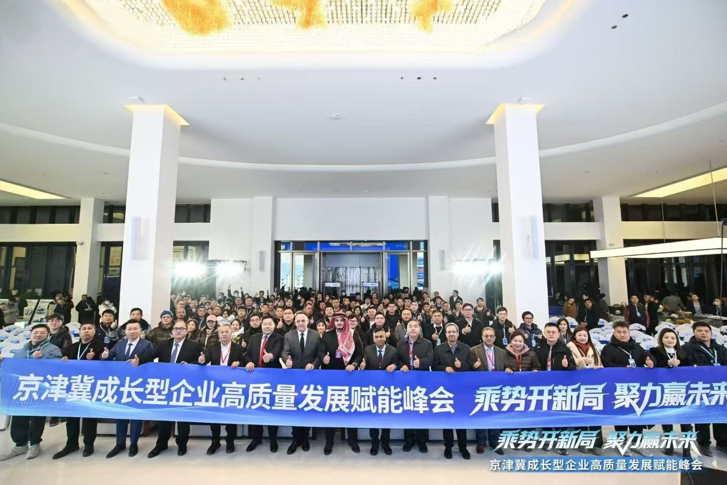 各种姿势玩小处雌女TXT视频