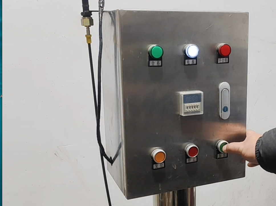 各种姿势玩小处雌女TXT视频